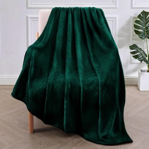 Exclusivo Mezcla Extra Large Fleece Throw Blanket for Couch, Sofa, 300GSM Super Soft and Warm Blankets, Forest Green Throw All Season Use, Cozy, Plush, Lightweight, 50x70 Inches - Image 2